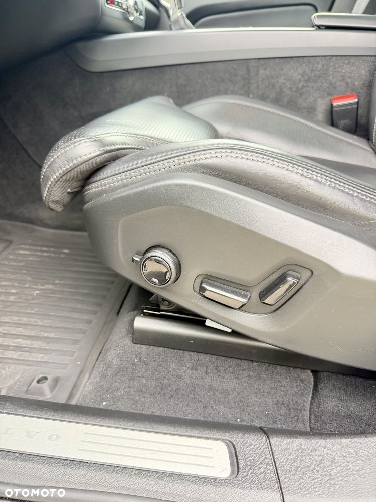 Volvo XC 60 T6 AWD Inscription - 14