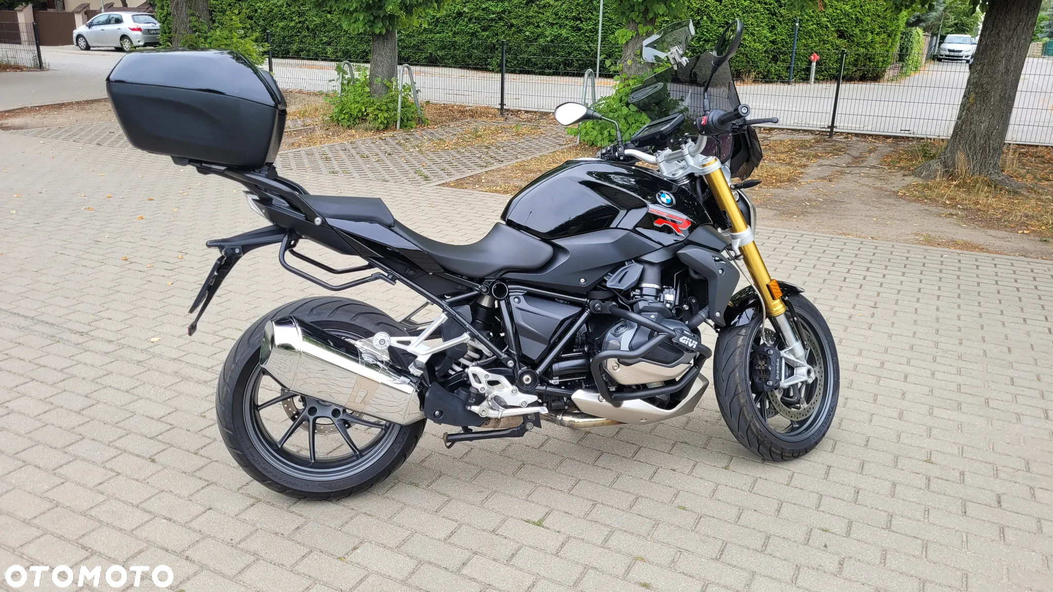 BMW R - 9