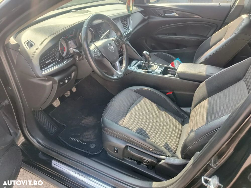 Opel Insignia - 8
