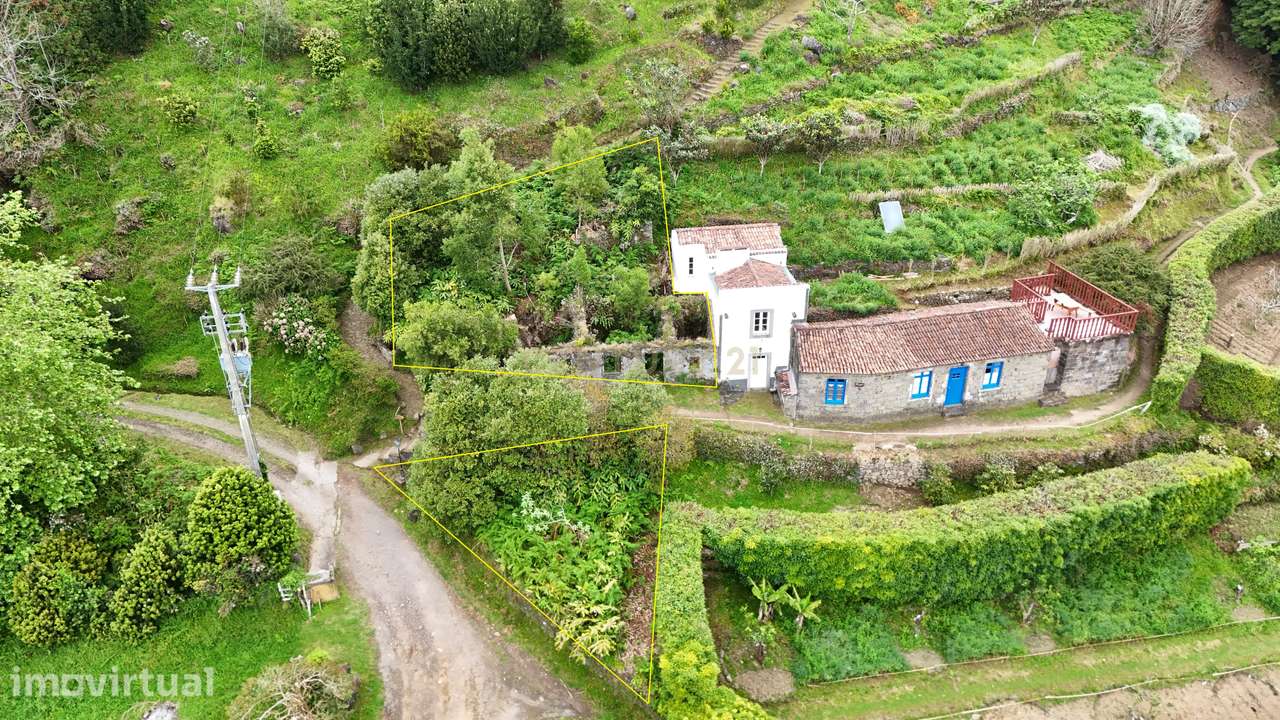 Ruína com Terreno na Zona do Sanguinho – Faial da Terra, Povoação - Grande imagem: 2/8