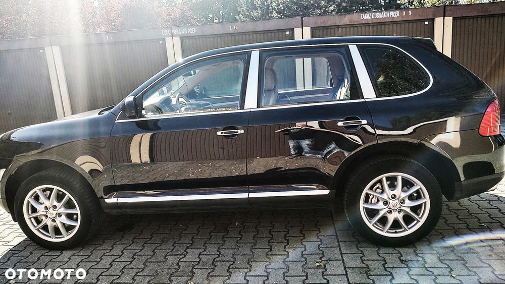 Porsche Cayenne - 6