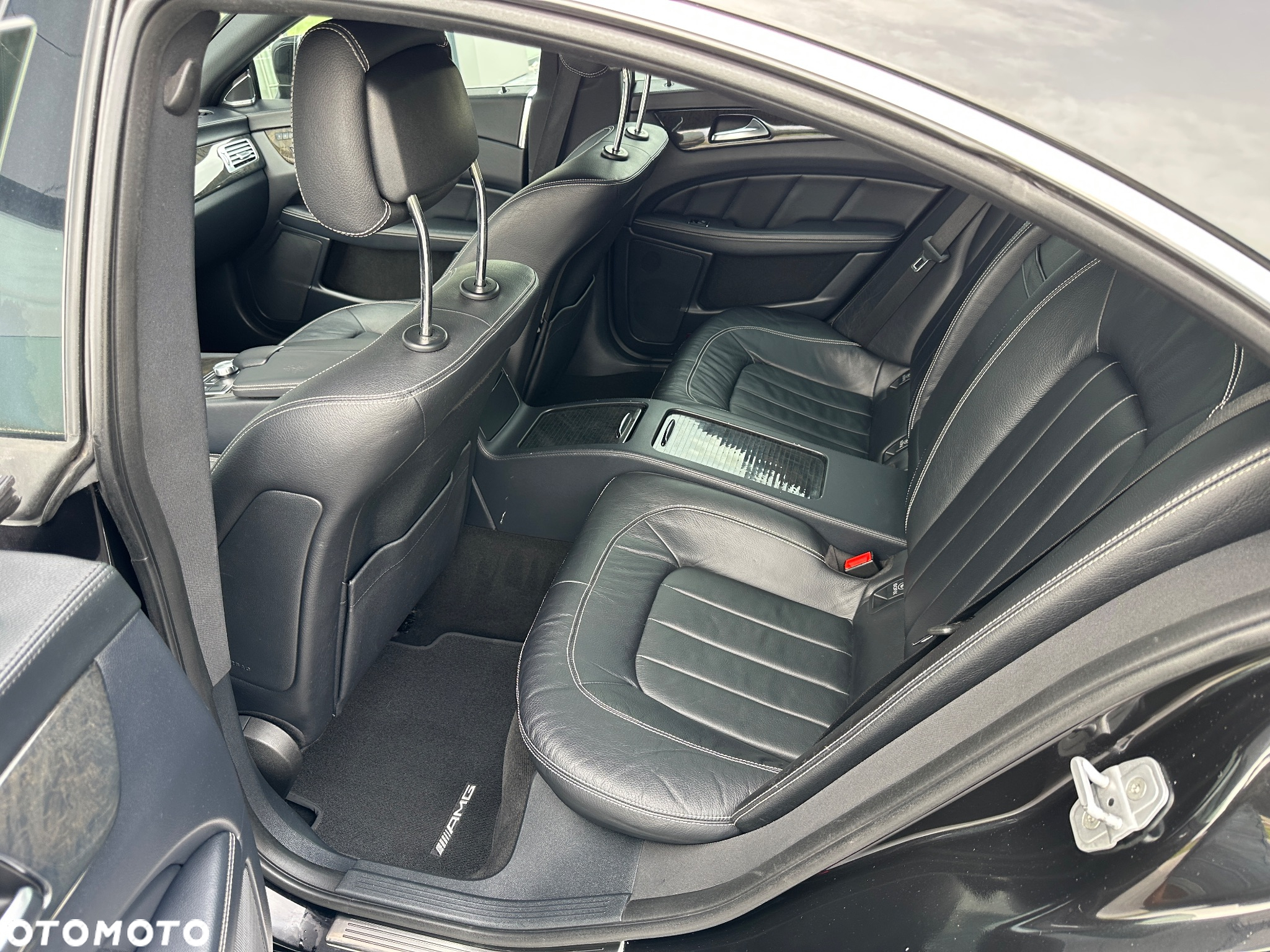 Mercedes-Benz CLS 350 CDI 4-Matic BlueEff - 22