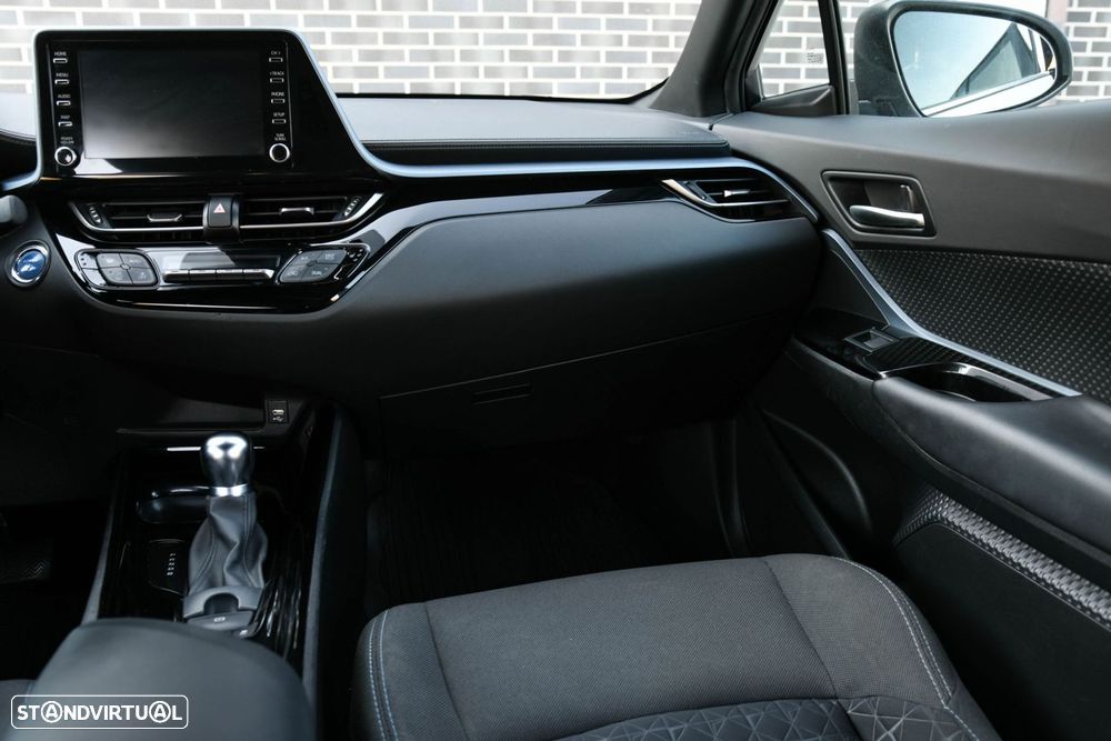 Toyota C-HR 1.8 Hybrid Square Collection - 24