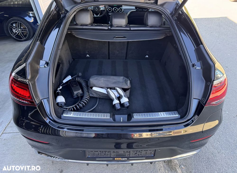 Mercedes-Benz GLC 300 e 4Matic 9G-TRONIC AMG Line Plus - 17