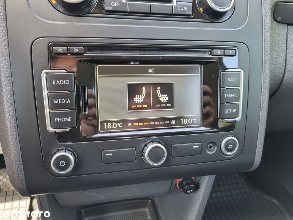 Volkswagen Touran 2.0 TDI DPF Cross - 16