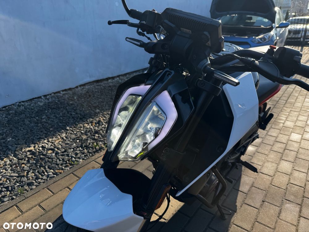 KTM Duke - 17