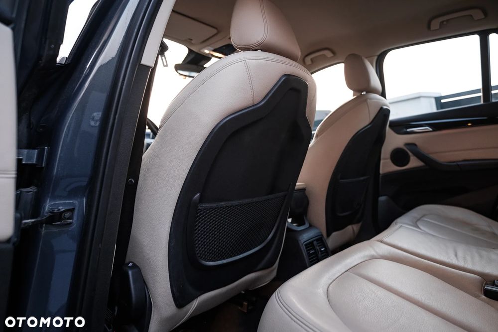 BMW X1 - 12