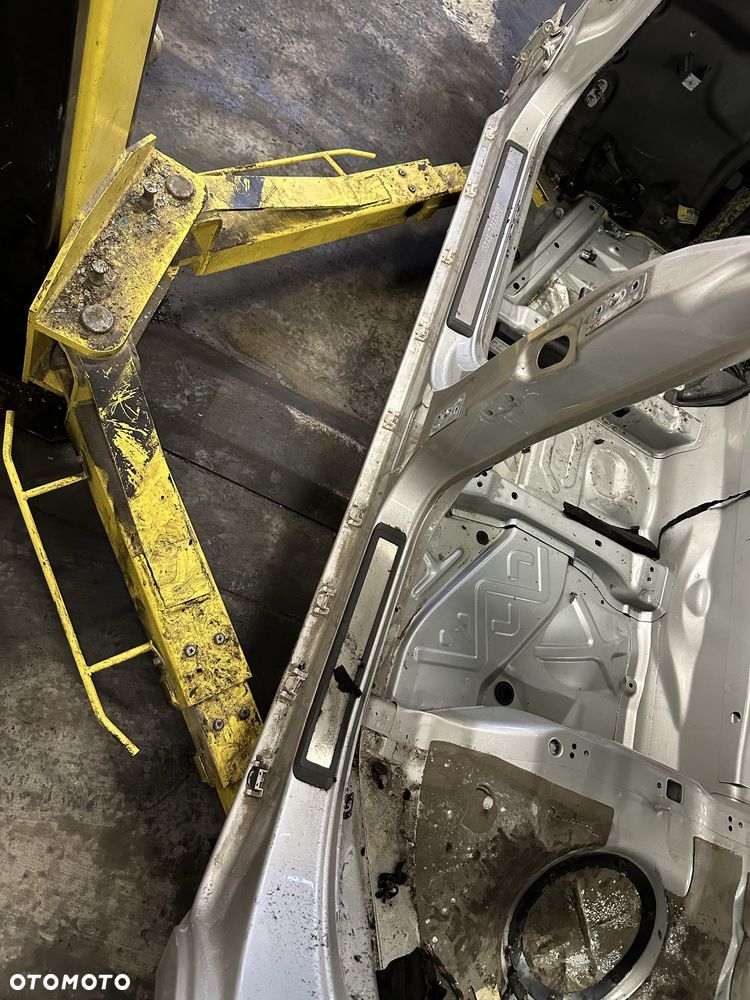 Płat podłogi reperaturka element karoserii mercedes w211 - 4