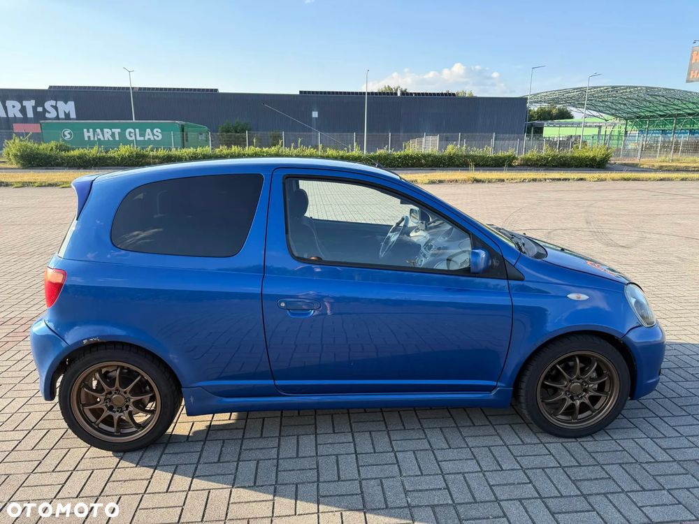 Toyota Yaris - 6