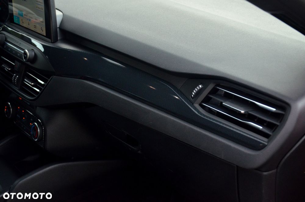 Ford Focus SW 2.0 TDCi ST-Line Black ASS PowerShift - 29