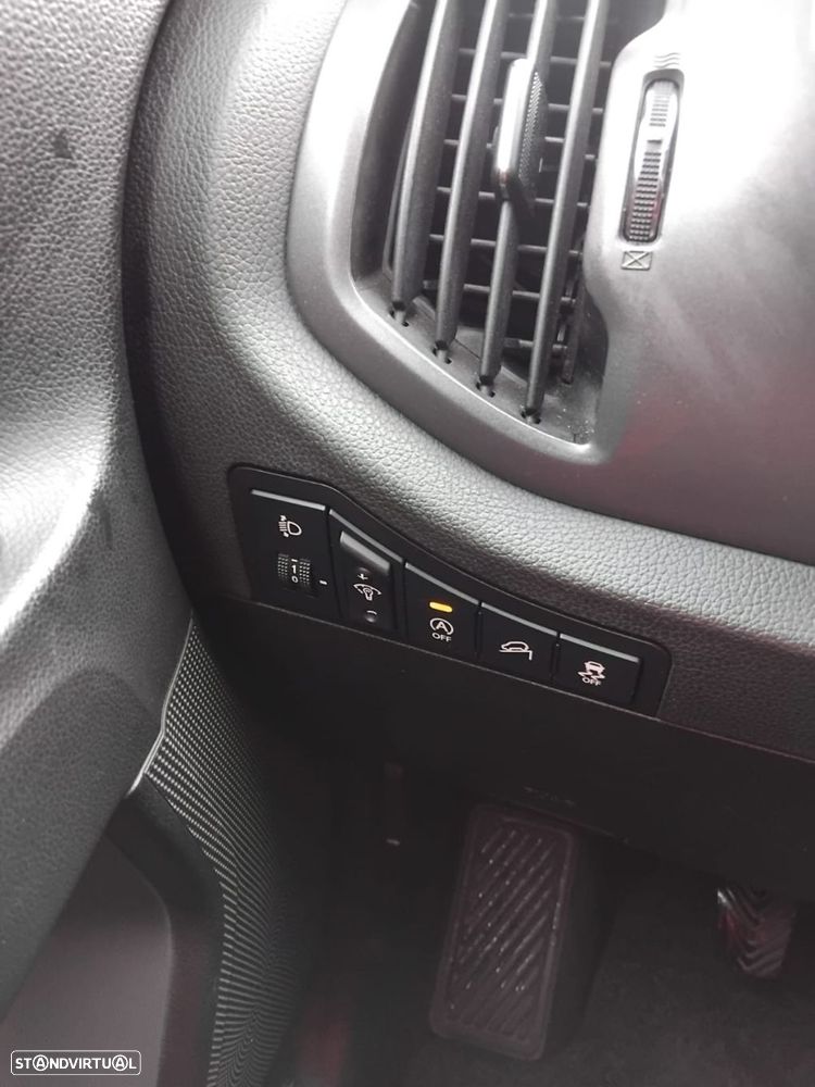 Kia Sportage 1.7 CRDI ISG TX - 19