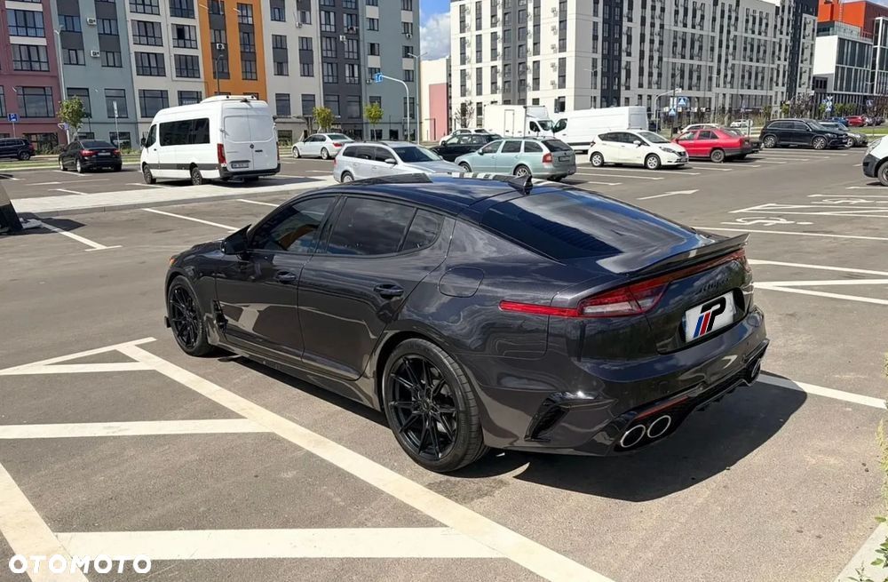 Kia Stinger 3.3 T-GDI V6 GT AWD - 9