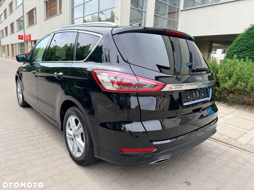 Ford S-Max - 9