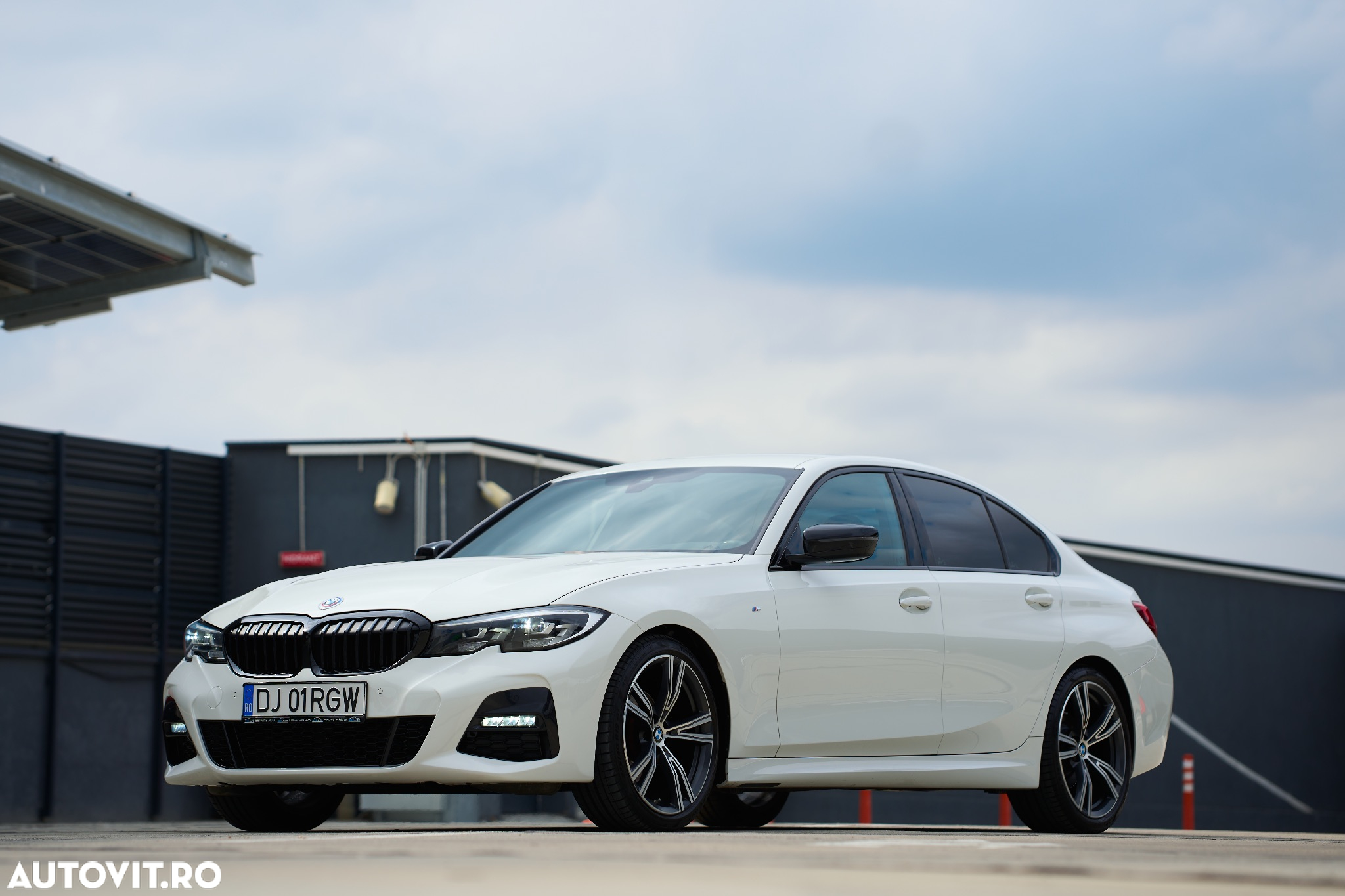 BMW Seria 3 320i Aut. Edition M Sport Shadow - 2