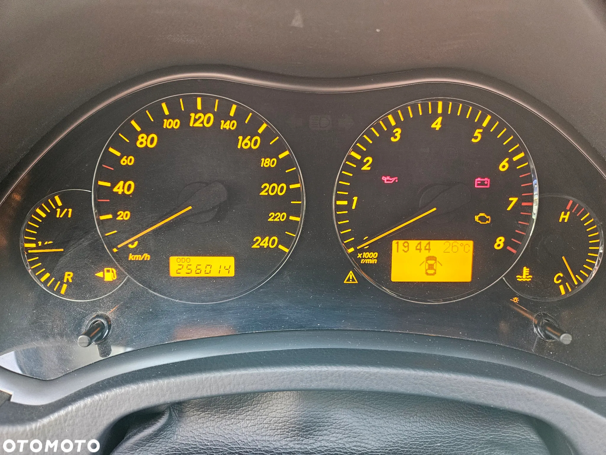 Toyota Avensis 1.8 VVT-i Combi Sol - 16
