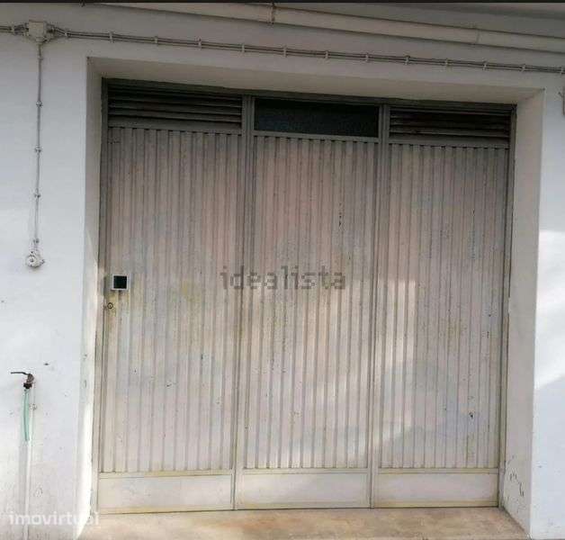 Arrendamento de garagens na Rua do Passal, 45 em Ermesinde - Grande imagem: 3/5