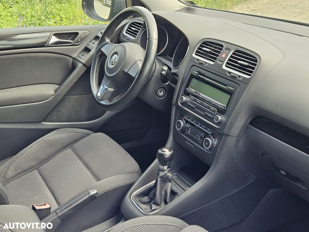 Volkswagen Golf - 3