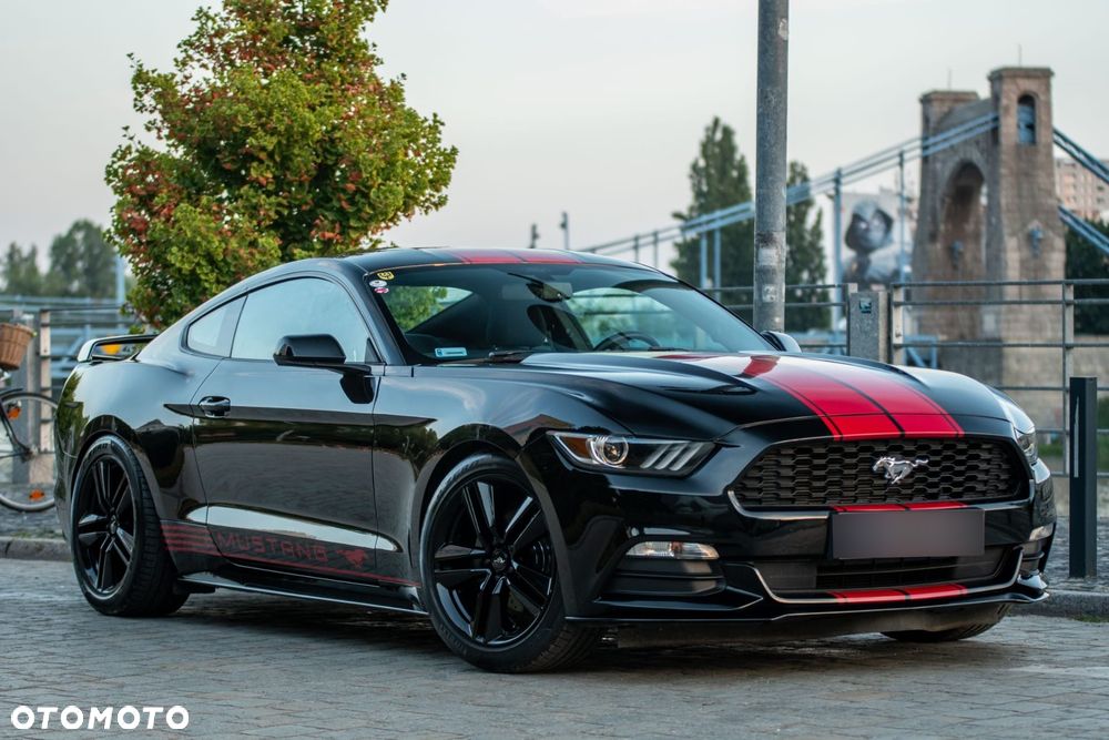 Ford Mustang - 3