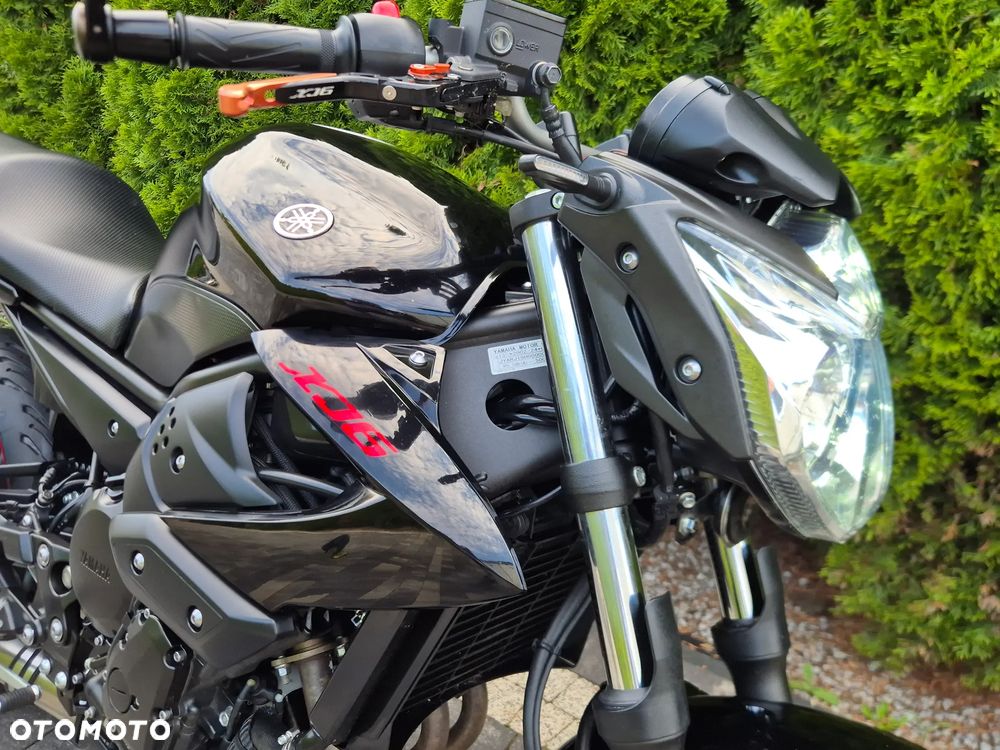Yamaha XJ - 22