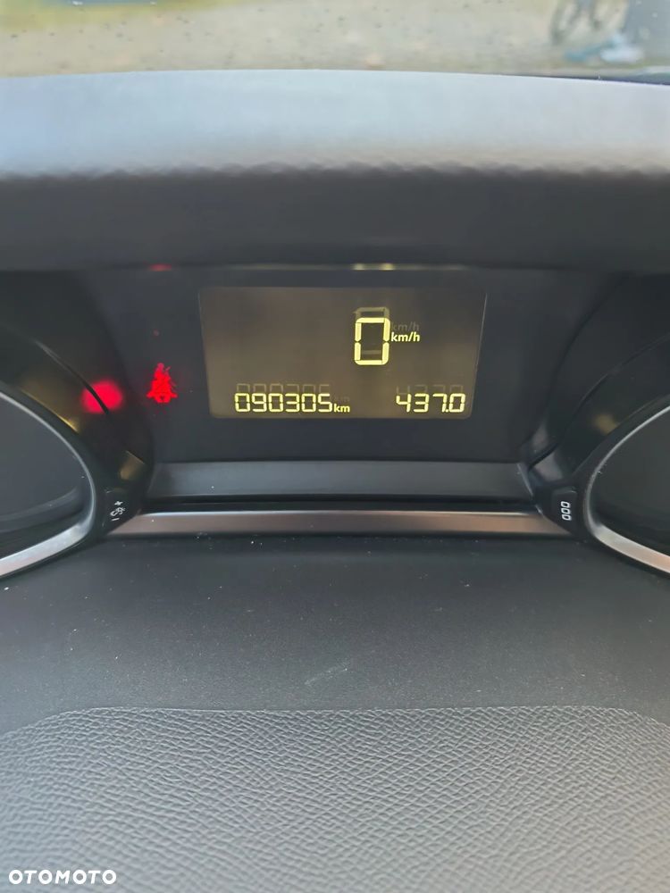 Peugeot 308 1.2 PureTech Active S&S - 13