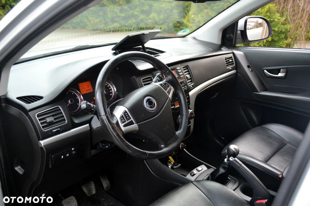 SsangYong/KGM Korando 2.0 E-XDi DPF 2WD Sapphire - 36