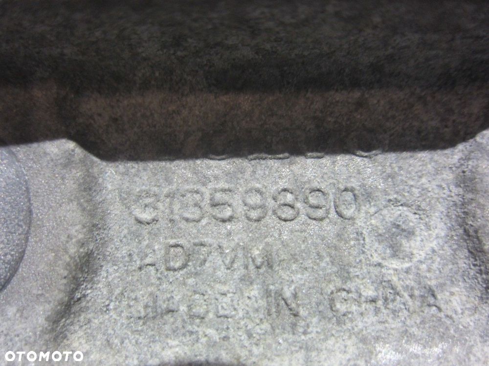 VOLVO XC60 II XC 60 ŁAPA PODUSZKA UCHWYT MOCOWANIE SKRZYNI BIEGÓW 31339956 - 6