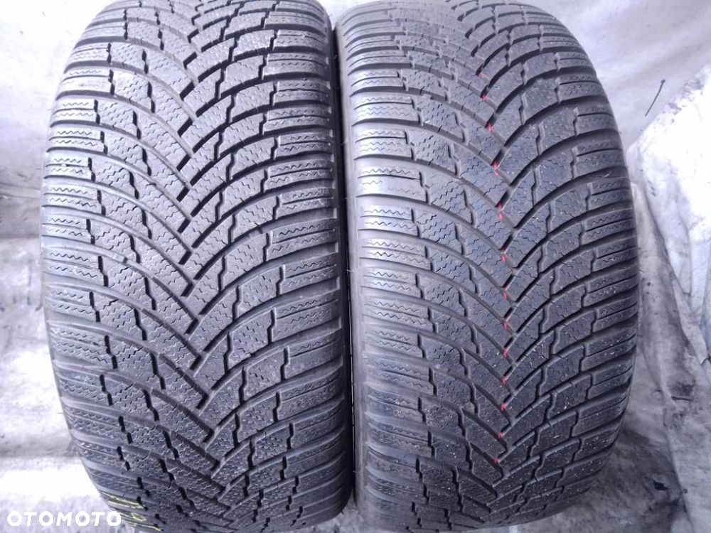 Firestone WinterHawk 4 235/40 R19 96V 2022 2024 7-7.5mm - 1