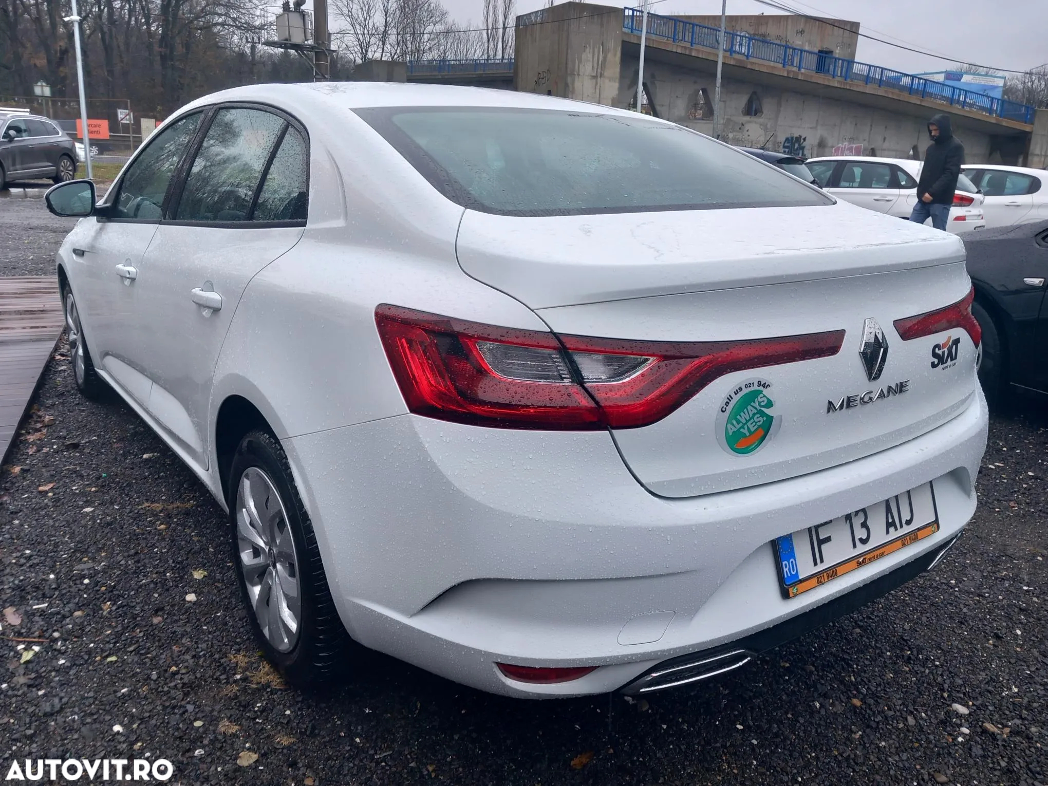 Renault Megane TCE 114 GPF Life - 4