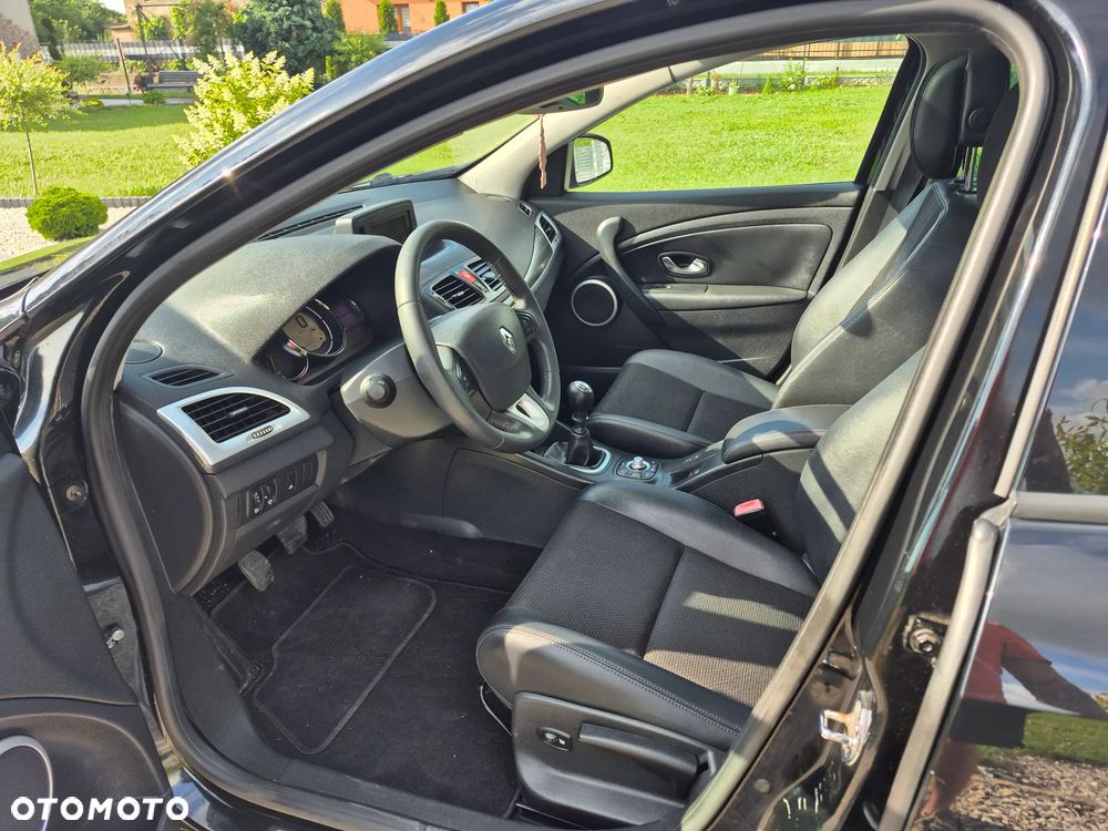 Renault Megane - 25