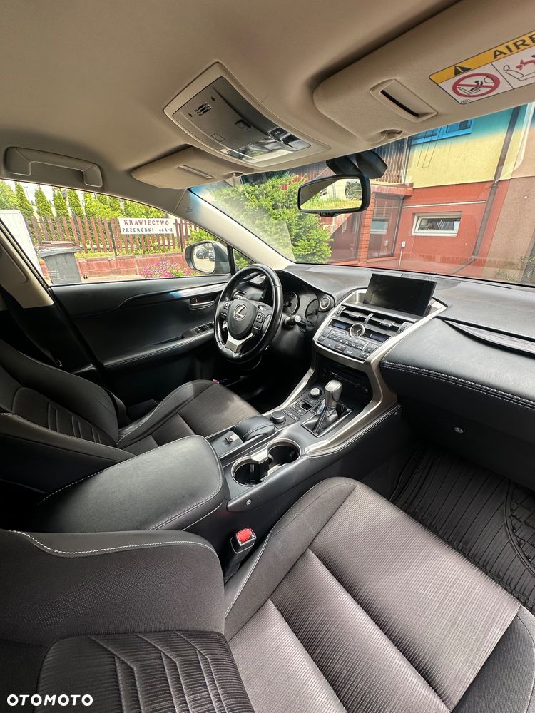 Lexus NX 200t Elegance AWD - 11