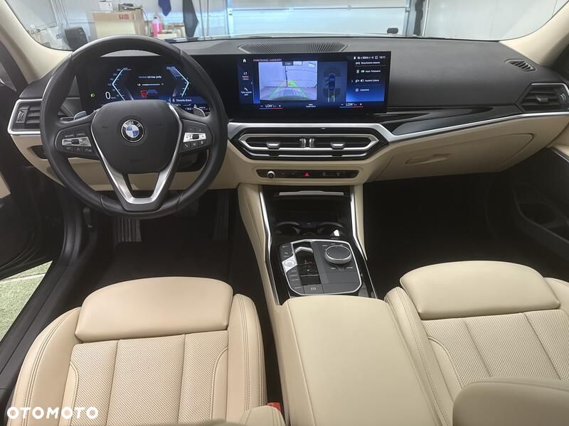 BMW Seria 3 320i - 23