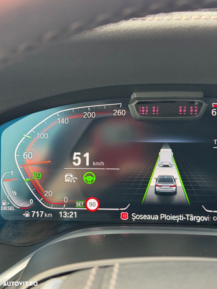 BMW Seria 7 740d xDrive MHEV - 13