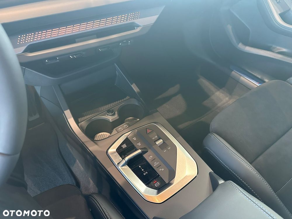 BMW Seria 2 220i mHEV - 19