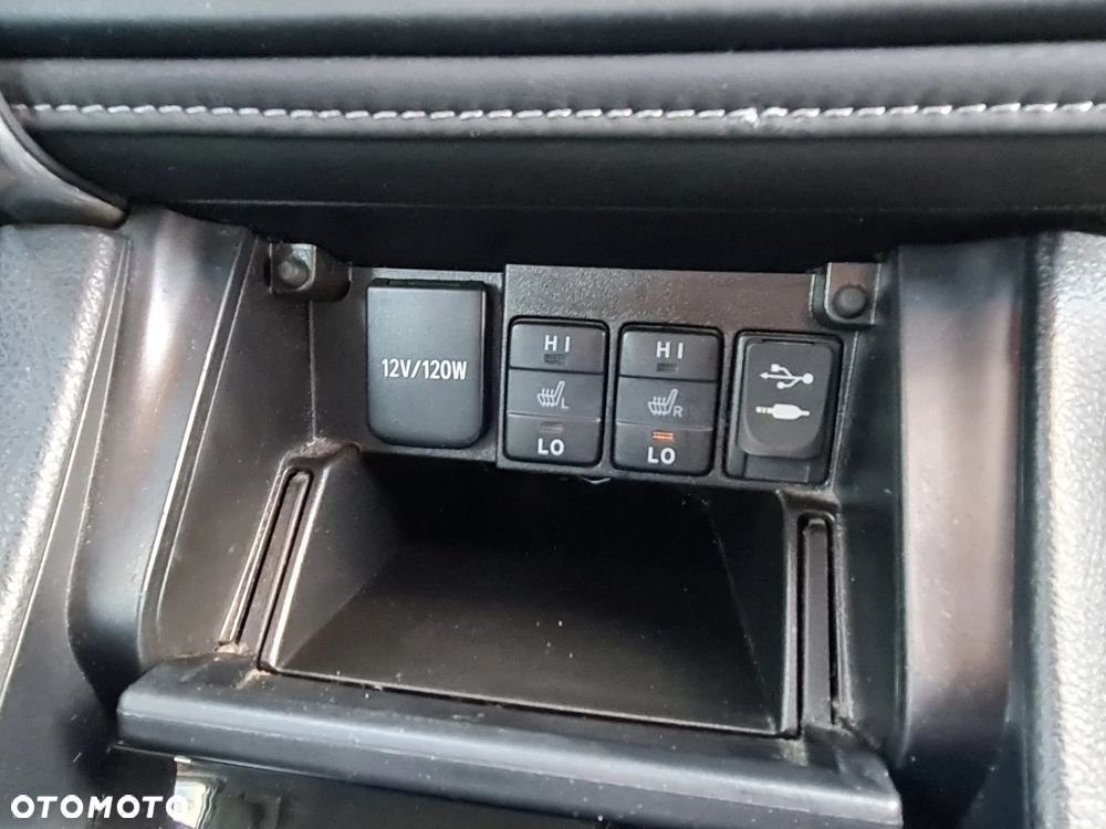 Toyota Auris - 33