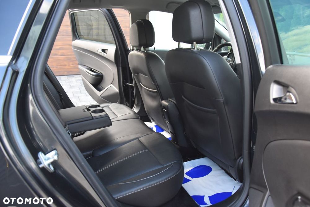 Opel Astra 1.4 Turbo Cosmo - 20