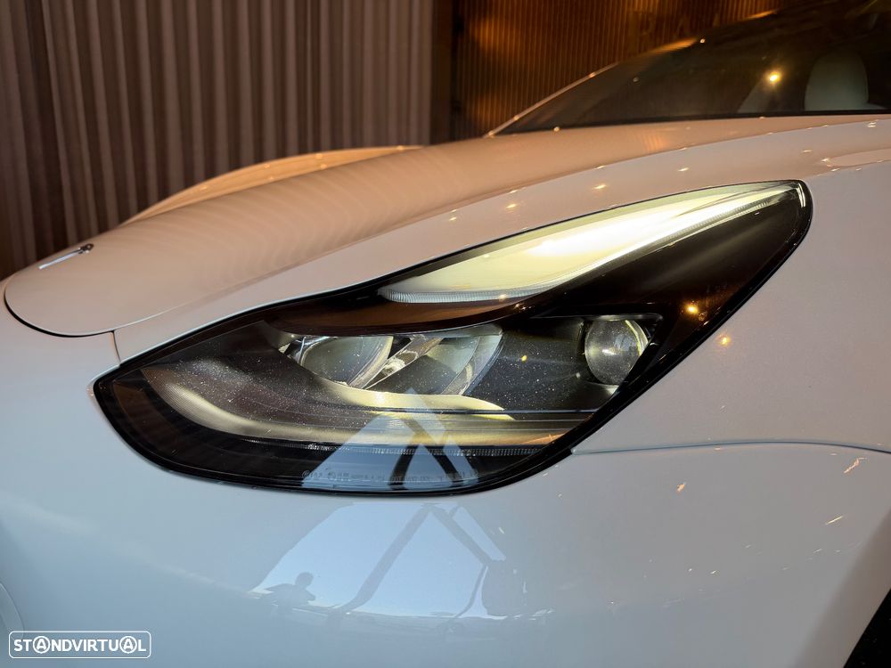 Tesla Model 3 Performance Dual Motor AWD - 11