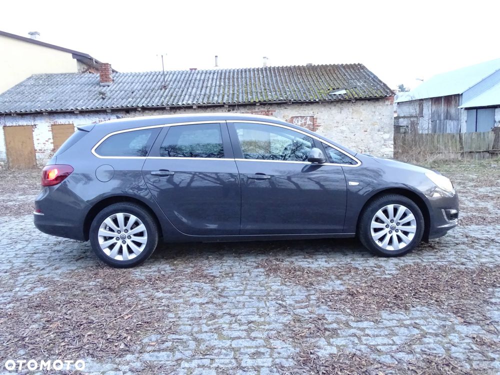 Opel Astra 1.6 CDTI DPF ecoFLEX TourerStart/Stop Exklusiv - 3