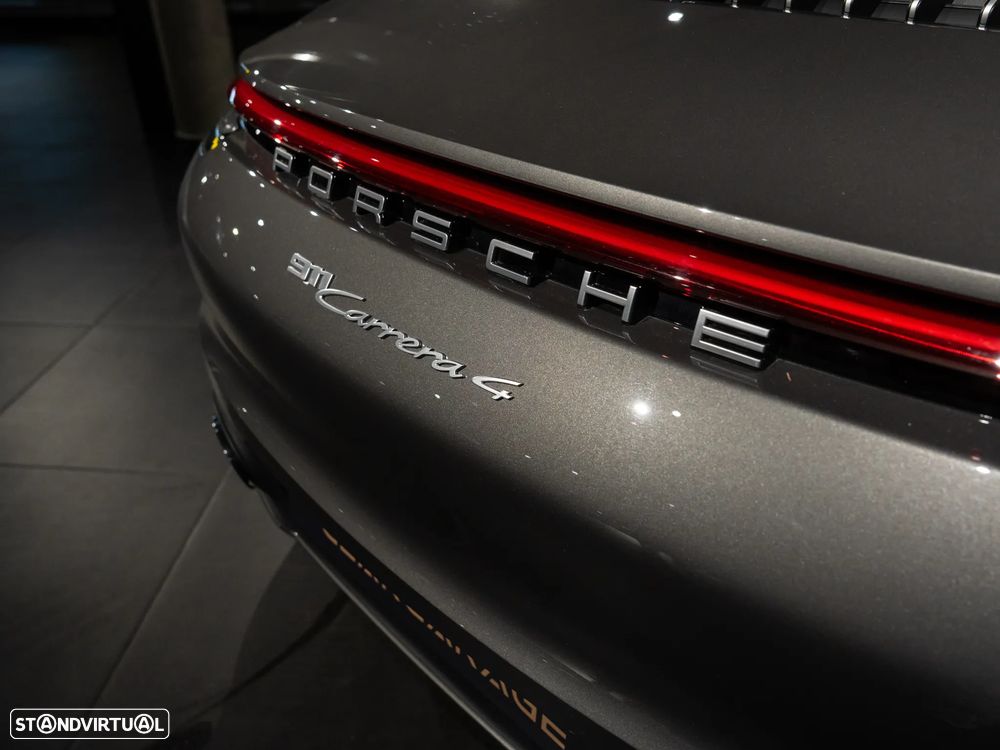 Porsche 911 (992) Carrera 4 PDK - 8