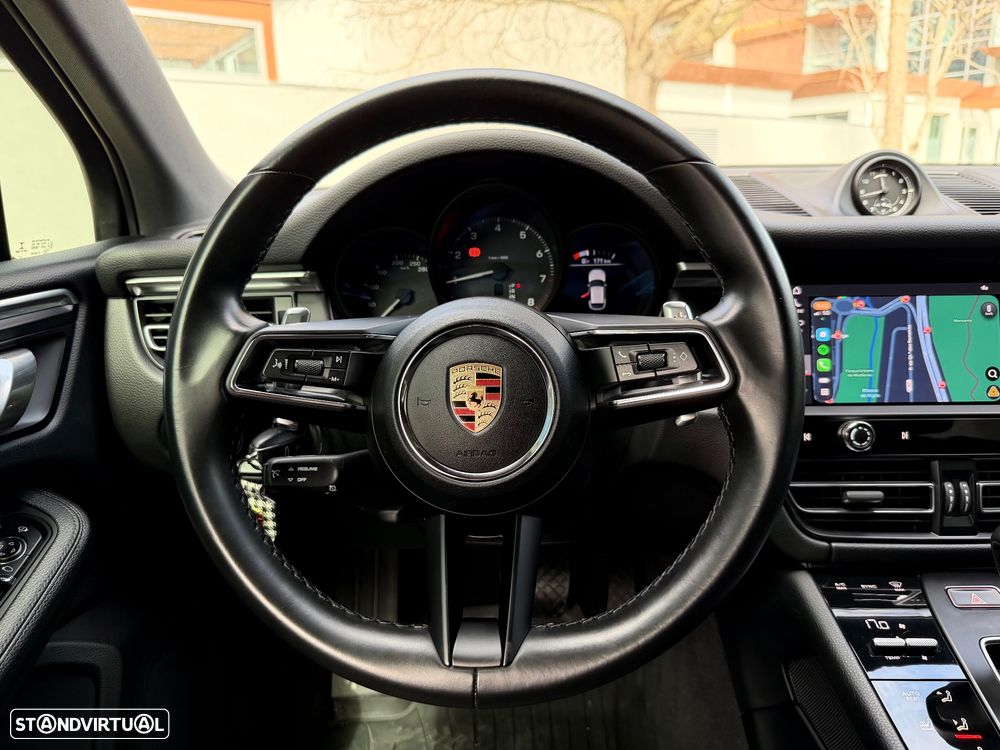 Porsche Macan Standard - 12
