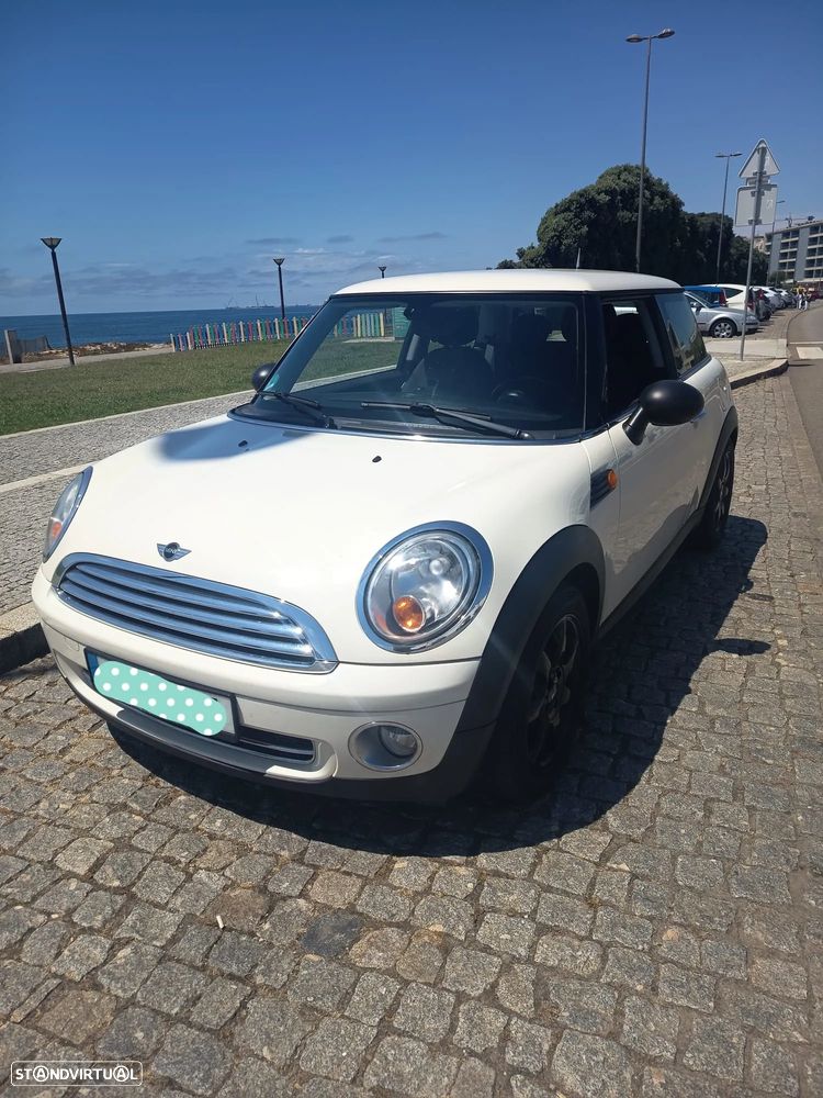 MINI 3 Portas One - 1