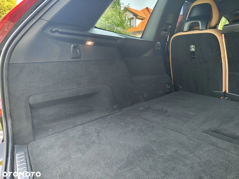 Volvo XC 90 B5 D AWD Inscription 6os - 35