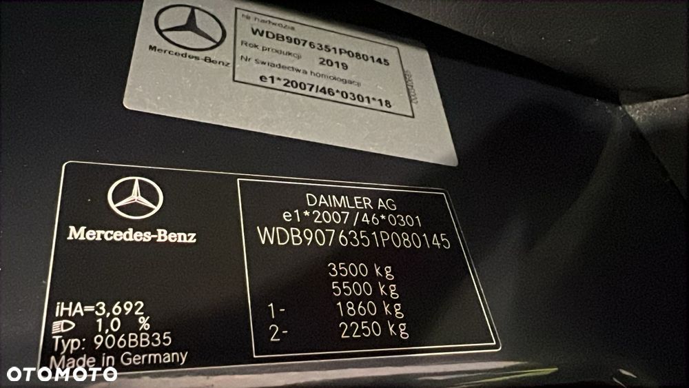 Mercedes-Benz Sprinter - 16