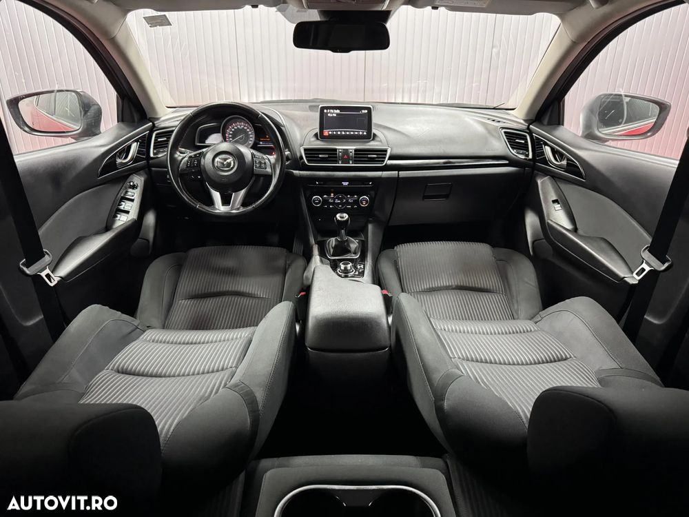 Mazda 3 - 4