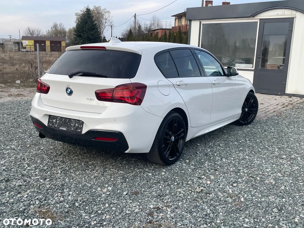 BMW Seria 1 118i Edition M Sport Shadow - 4