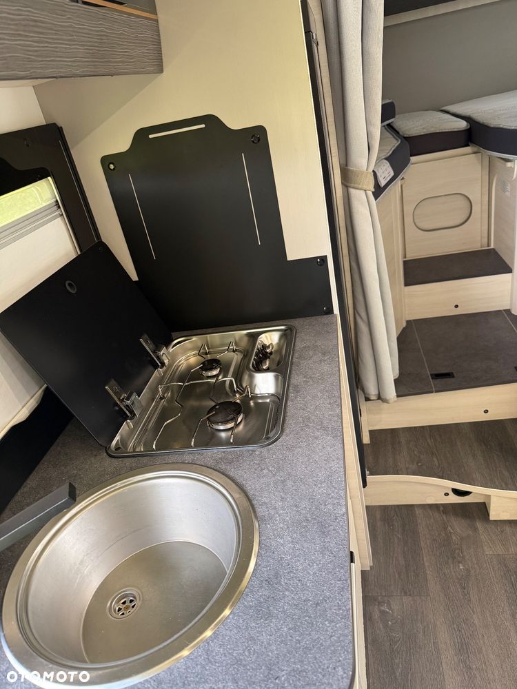 Ford CHAUSSON 627 GA TITANIUM PREMIUM - 27