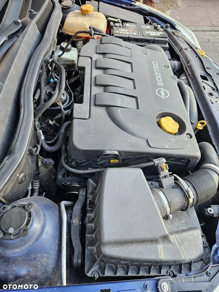 Opel Astra 1.9 CDTI - 11