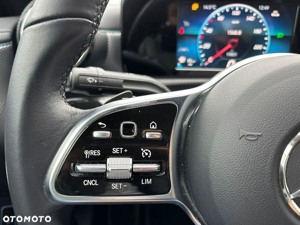 Mercedes-Benz CLA 180 7G-DCT - 27