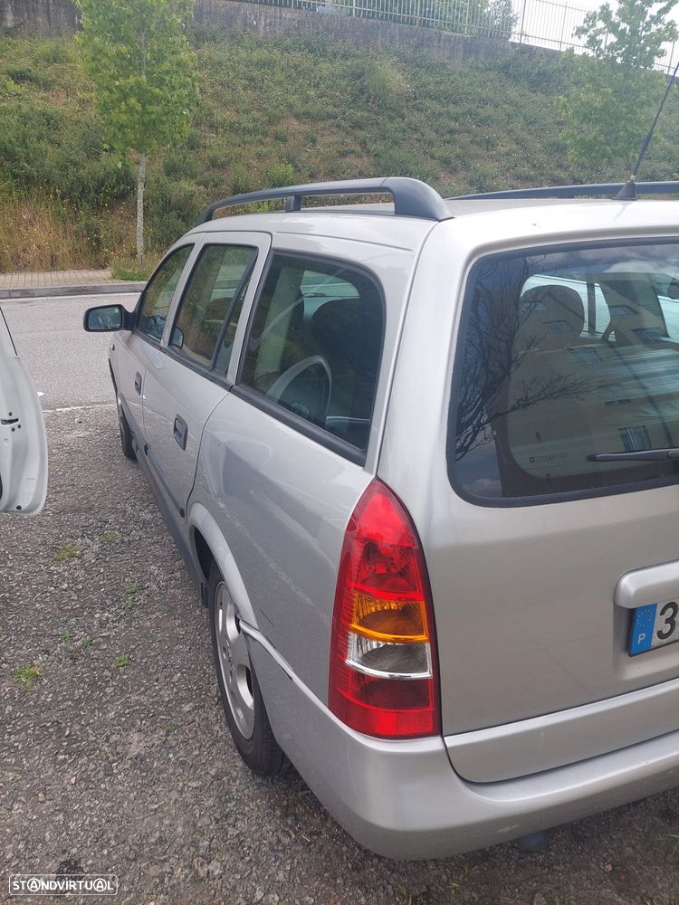 Opel Astra Caravan 1.9 CDTi Cosmo - 3