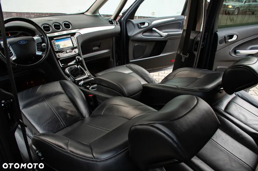 Ford Galaxy 2.0 TDCi Titanium - 27