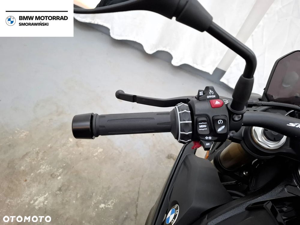 BMW S - 10